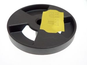 Driver rotating plate